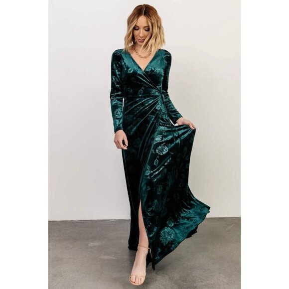 Baltic Born - Matthews Embossed Velvet Maxi Dress in Champagne, Small - Picture 11 of 11